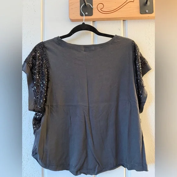 NWT ORIGINALITY Boot Barn Size Medium Sequin Nashville Graphic Tee - Picture 3 of 3